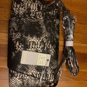 Clutch purse